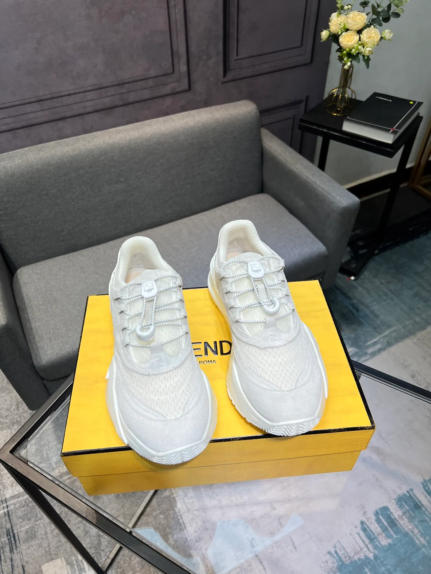 Men's shoes 💰580 FENDI men's fashion casual shoes 👟Hot sale🔥Official website 1:1 replica ⬆️Original quality - Original leather - Original breathable mesh lining Original outsole 1:1 replica, code number 38-44 (45-46 customized)